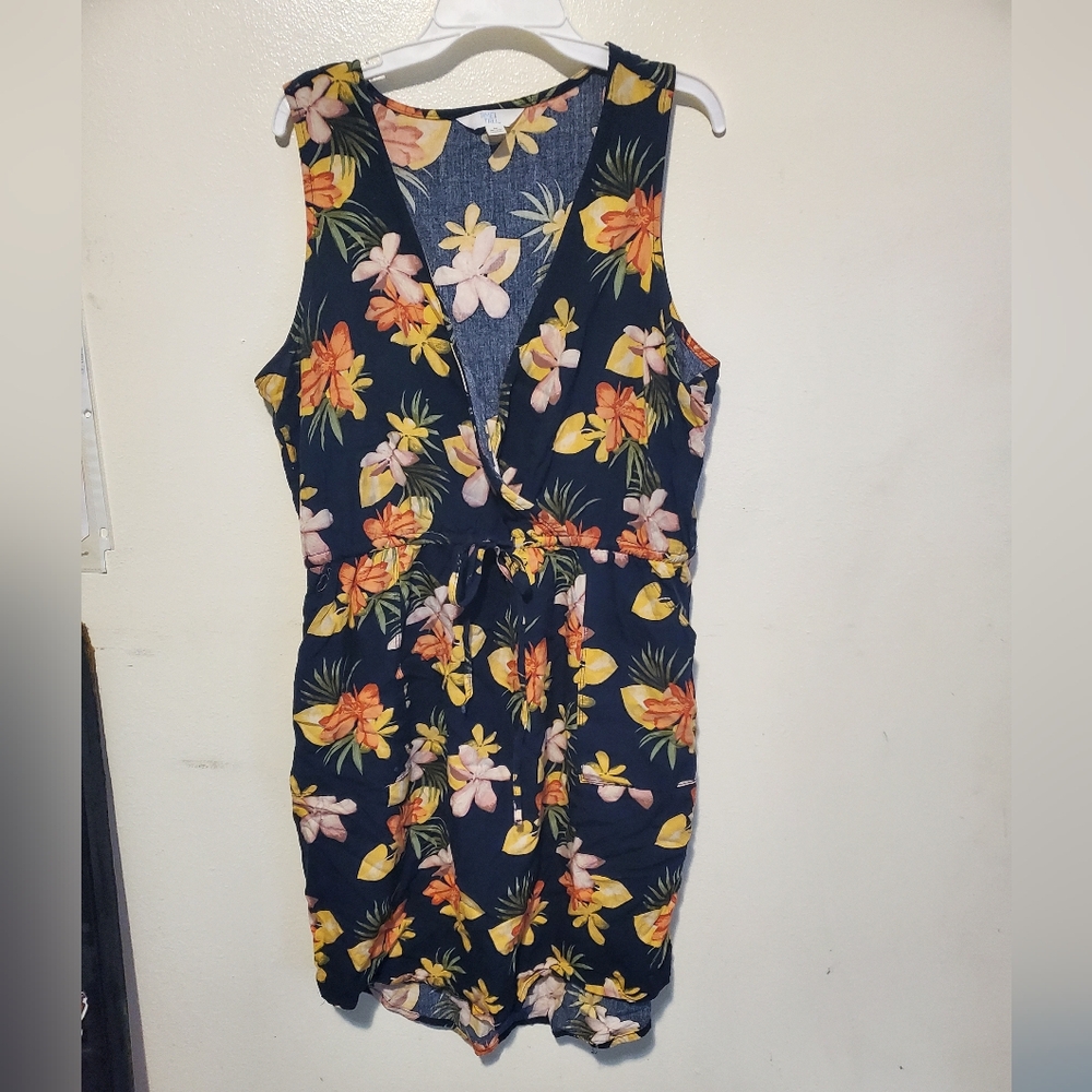 Aa NWOT  Blue Hawaiian floral blouse